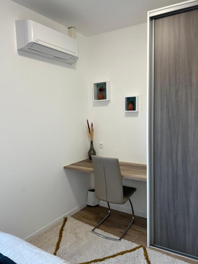 בריב-לה-גייארד Charmant Appartement T2 Cosy Climatise מראה חיצוני תמונה